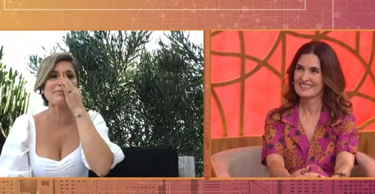 No programa ‘Encontro’, Flávia Alessandra se emociona ao ver os pais: ”Estou com muita saudade”