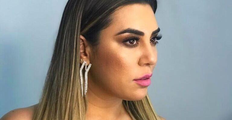 De calça colada, Naiara Azevedo surpreende com bumbum empinado e curvas esculturais