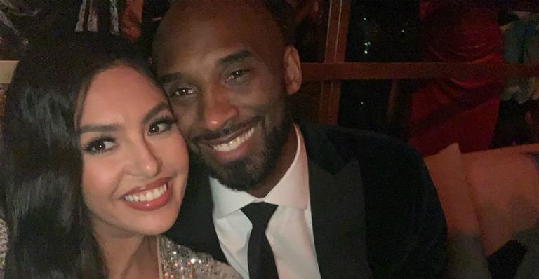 Viúva de Kobe Bryant faz tatuagem em homenagem ao jogador e a filha, Gianna
