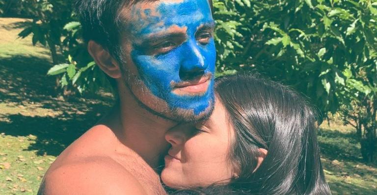 Mariana Uhlmann encanta ao relembrar uma das primeiras fotos com o marido, Felipe Simas