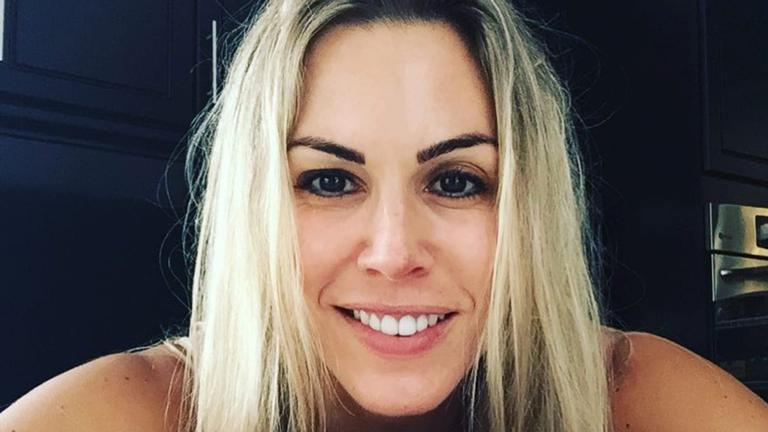 Joana Prado reaparece em foto rara ao lado do marido Vitor Belfort