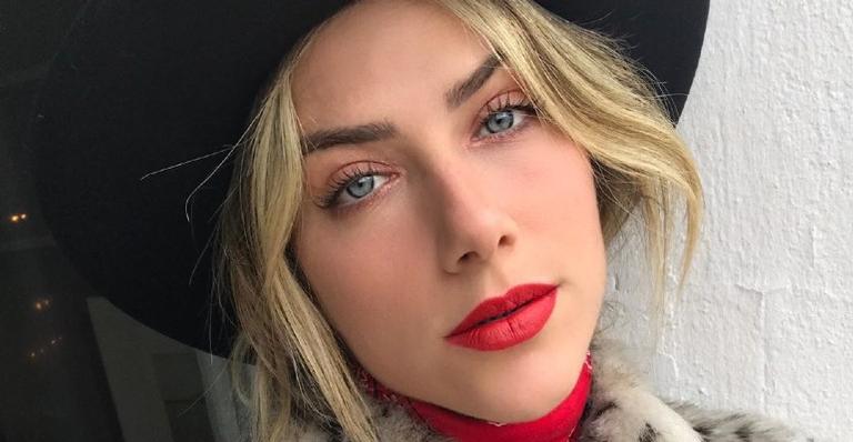 Giovanna Ewbank recorda sequência de fotos em Paris e lamenta: ”Saudades de uma viagem”