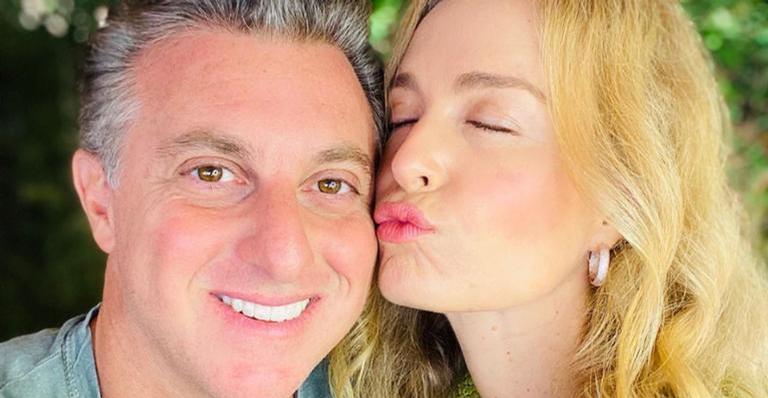 Luciano Huck mostra mão sangrando após cortar o cabelo com Angélica: ”Acidente de percurso”