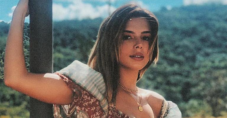 Giovanna Lancellotti surge deslumbrante em foto na natureza e ganha elogios dos fãs: ”Maravilhosa”