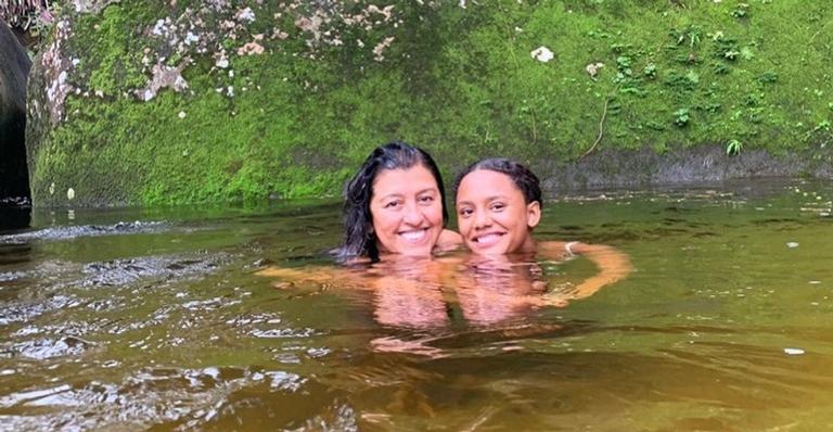 Regina Casé parabeniza a amiga Jéssica Ellen: ”Conta comigo pra crescer cada vez mais”