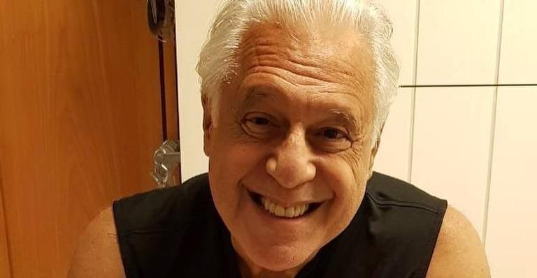 Antonio Fagundes posa com os filhos e entrega a idade deles: ”Meus quatro tesouros”