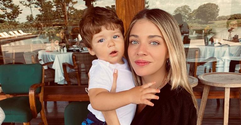 Luma Costa se derrete ao ver filho caçula gargalhar com brincadeira: ”Delícia!”