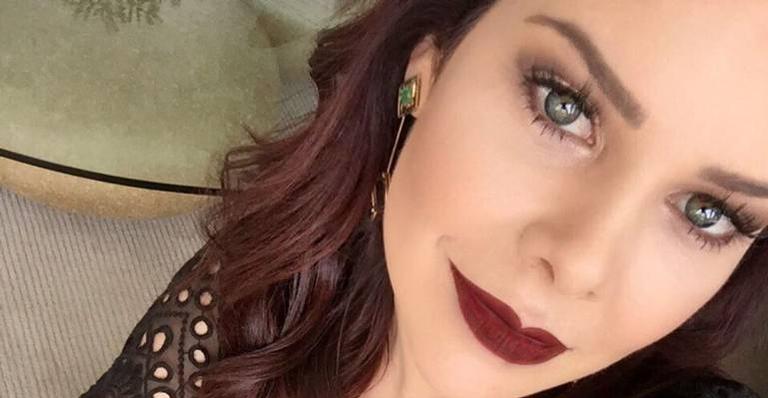 Fernanda Souza completa 36 anos e faz agradecimento: ”Gratidão”