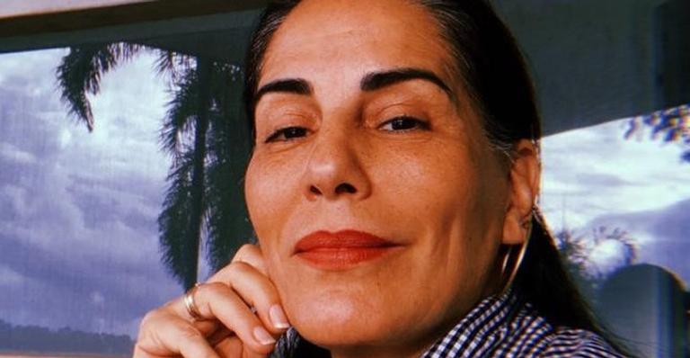 Glória Pires diverte os internautas ao relembrar cena da novela Água Viva, de 1980