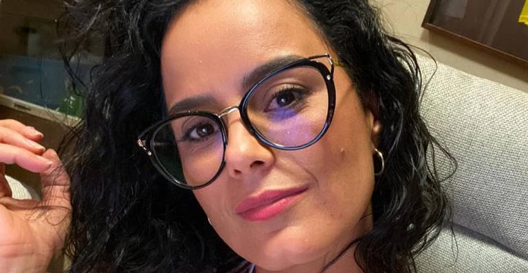 Luciele Di Camargo desabafa sobre transição capilar: ”Tá difícil”