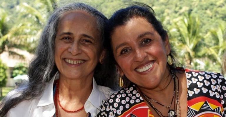 Regina Casé escreve linda declaração no aniversário de Maria Bethânia: ”Rainha”