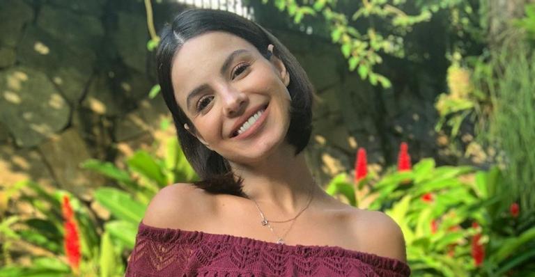 Sthefany Brito comemora mais um ano de vida e agradece por gravidez: ”Melhor presente”