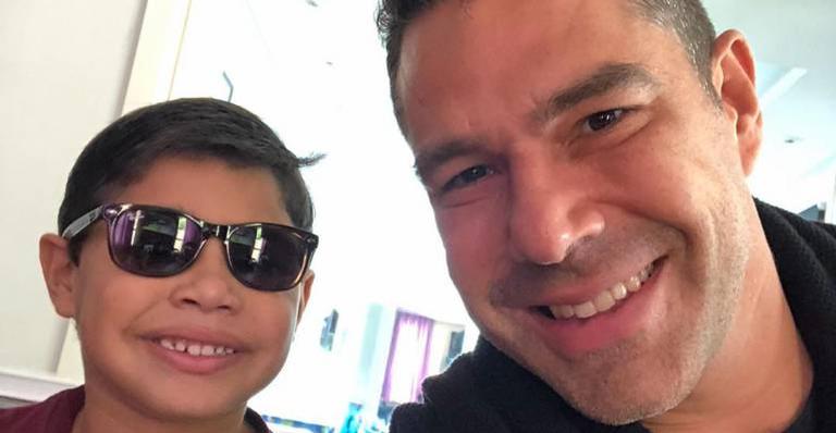 Marido de Wanessa Camargo encanta ao fazer homenagem ao filho caçula: ”Ser humano iluminado”