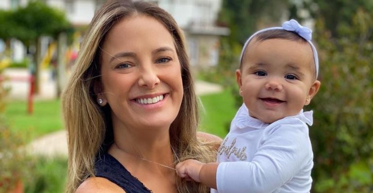 Manu, filha de Ticiane Pinheiro, explode o fofurômetro em cliques compartilhados pela mãe