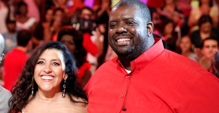 Regina Casé relembra cena do ‘Esquenta’ para parabenizar Péricles: ”Como eu amo esse cara!”