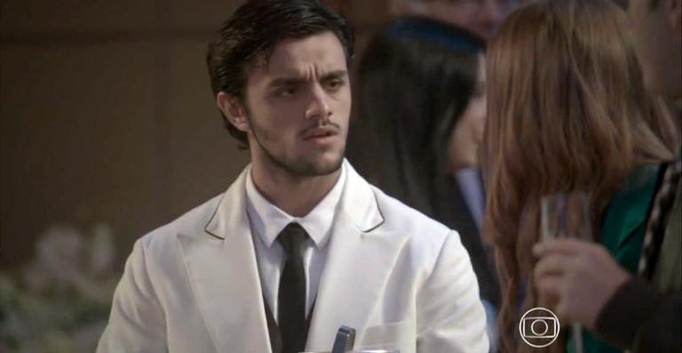 Jonatas rejeita Eliza e engata novo romance em ‘Totalmente Demais’