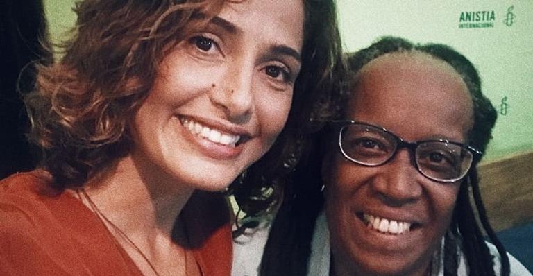 Camila Pitanga faz declaração de aniversário para a filósofa Sueli Carneiro: ”Grande referência”