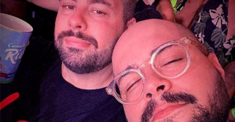 Tiago Abravanel e Fernando Poli falam sobre relacionamento e família