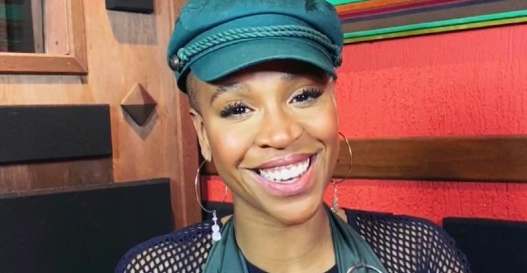 Em clima de nostalgia, Karol Conka relembra sequência de fotos no estúdio e fala sobre música nova