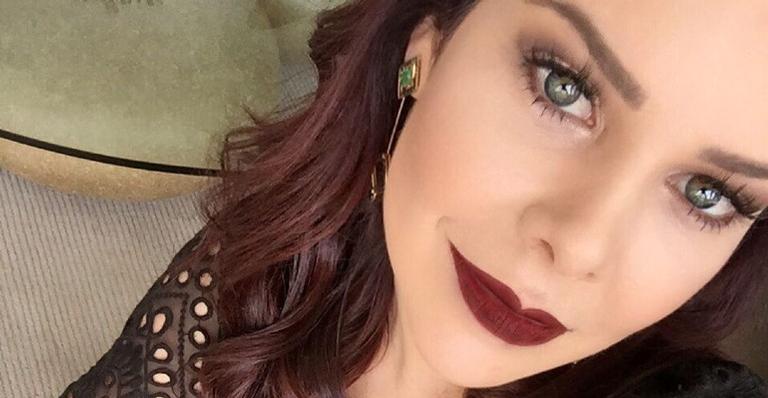 Fernanda Souza relembra clique de seu primeiro aniversário e faz desabafo nas redes sociais