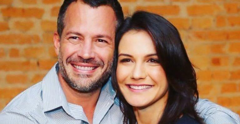 Grávida de seu terceiro filho, Kyra Gracie mostra ultrassom ao lado do marido, Malvino Salvador