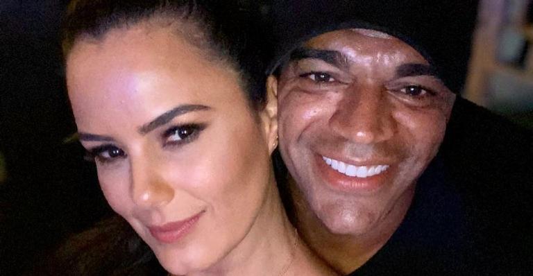 Luciele Di Camargo e o marido enfrentam a transição capilar: ”Marido que é parceiro encara”