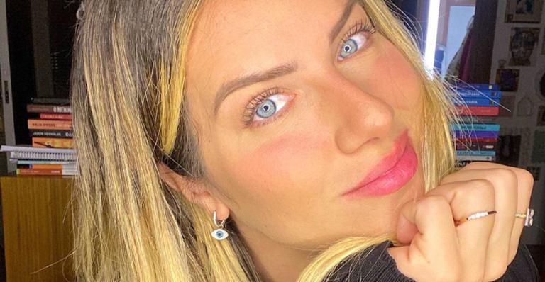 Giovanna Ewbank se derrete por cão da família e dispara: ”Minha bebê gigante”
