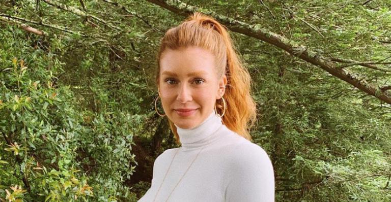 Marina Ruy Barbosa se alegra com mudança de clima e surge impecável na web: ”Friozinho”