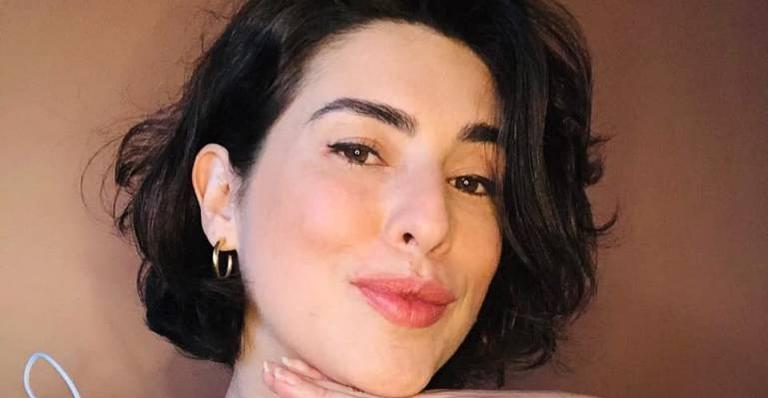 ”Empenhada em me tornar uma mãe de planta dedicada”, conta Fernanda Paes Leme