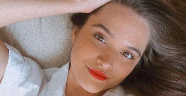 Juliana Paiva revela estar com saudades de sua personagem de ‘Salve-se Quem Puder’