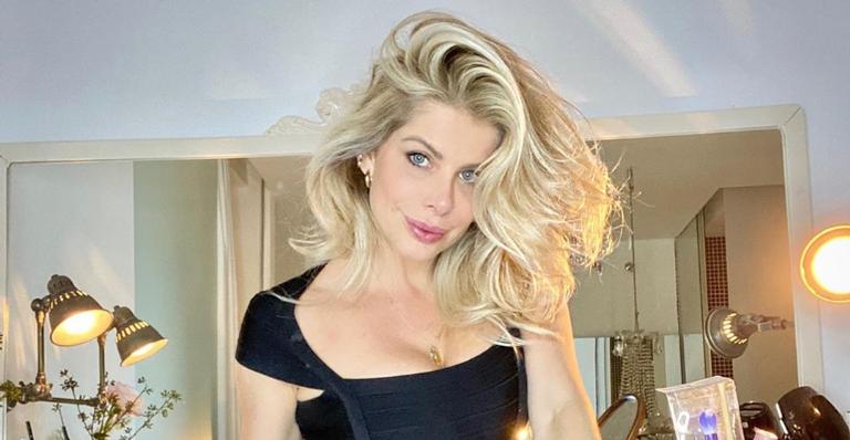 Karina Bacchi fala sobre ter mais filhos com os fãs: ”Você sonha ter mais?”