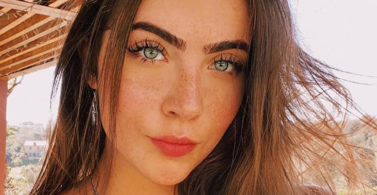Jade Picon desabafa sobre organização: ”Li o Milagre do Amanhã e até hoje nenhum milagre aconteceu’