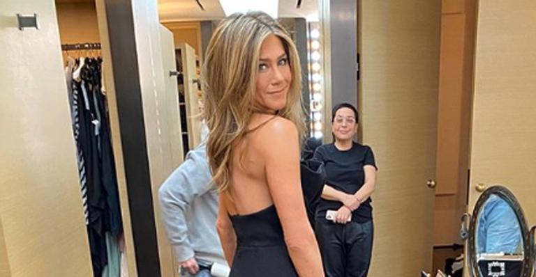 Jennifer Aniston fala sobre o uso de máscaras e desabafa: ”Muitas vidas foram tiradas”