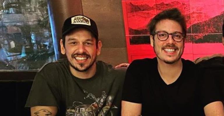 João Vicente de Castro parabeniza Fábio Porchat com linda homenagem: ”Te amo e admiro muito”