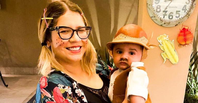 Seguindo os passos da mãe? Marília Mendonça registra o filho, Léo, tocando piano e se derrete