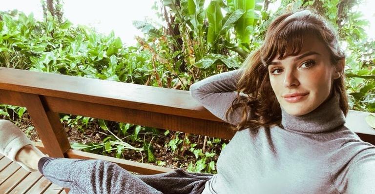 Rafa Brites compartilha clique com visual natural: ”6 dias sem pentear o cabelo”