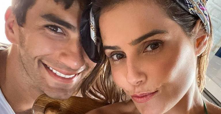Deborah Secco faz revelação íntima sobre começo de relacionamento com Hugo Moura