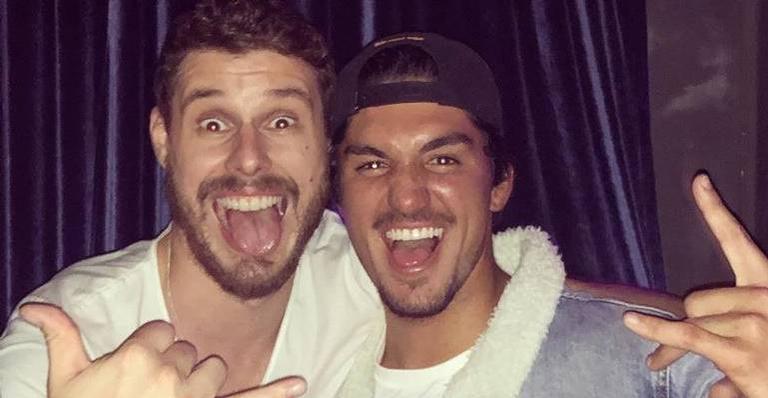 Gabriel Medina comemora aniversário de Bruninho: ”Você merece o mundo”