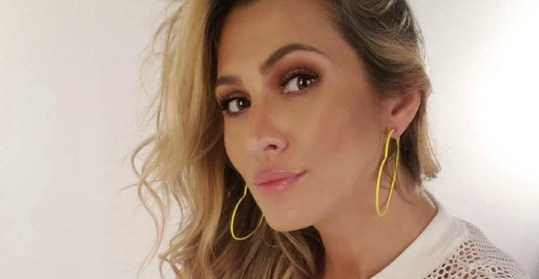 Após passagem de ciclone, Lívia Andrade consegue se comunicar novamente em viagem