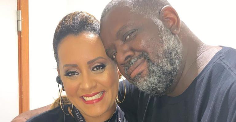 Péricles compartilha clique com a esposa, Lidiane Faria, e se declara: ”Meu grande amor da vida”
