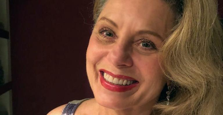 Vera Fischer relembra cliques de sua viagem para Bora Bora: ”No Tahiti eu só andava de biquíni”