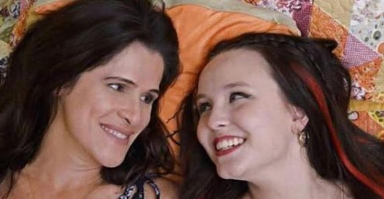 Larissa Manoela parabeniza Ingrid Guimarães: ”A mãe que a arte me deu”