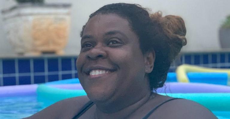 Cacau Protásio compartilha vídeo se exercitando às 4h da manhã: ”Nunca desista de você”
