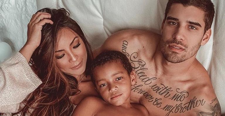 Carol Nakamura revela por que o filho adotivo de 10 anos não a chama de mãe: ”Deixo livre”