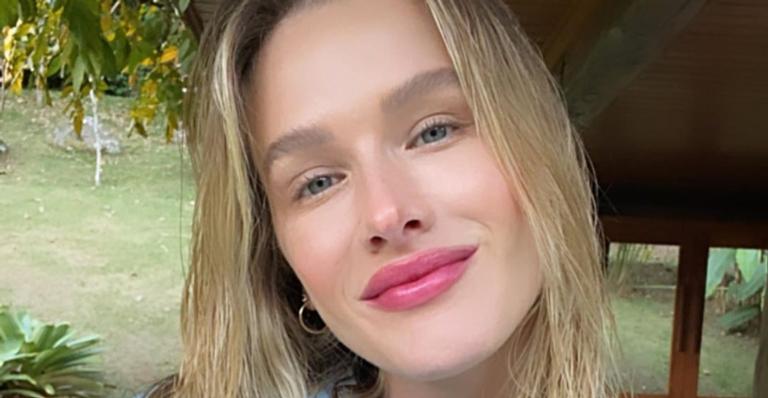 Fiorella Mattheis encanta a web ao publicar cliques de seu cão: ”Que lindeza!”