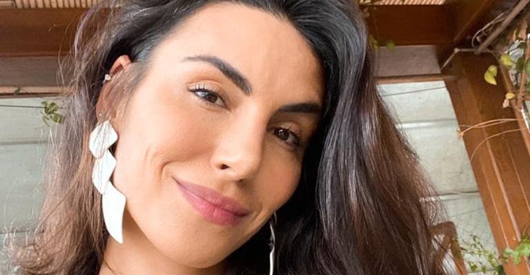 Mel Fronckowiak surge lindíssima em novo clique e arranca elogios da web: ”Linda demais”