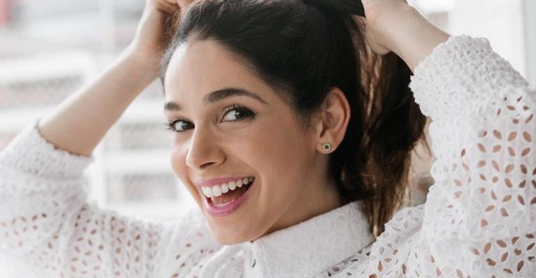 Sabrina Petraglia celebra 15º semana de gestação e encanta ao exibir barriguinha
