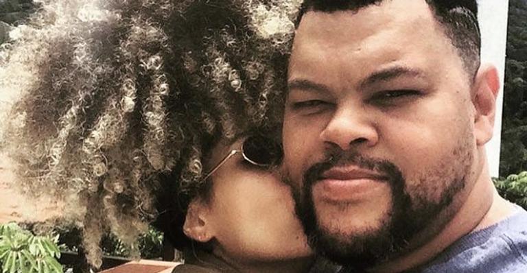 Babu Santana se declara para namorada na web: ”Meu fechamento”