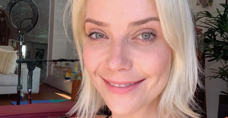 Luiza Possi recebe elogios de fãs ao surgir dançando sua música: ”Arrasando né minha filha?”