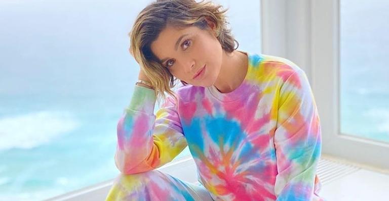 Aos 46 anos, Flávia Alessandra exibe corpão ao posar de biquíni fio dental: ”Que espetáculo!”